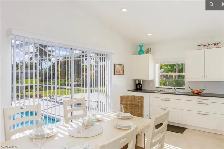1438 Windsor Ct, Cape Coral, Florida 33904