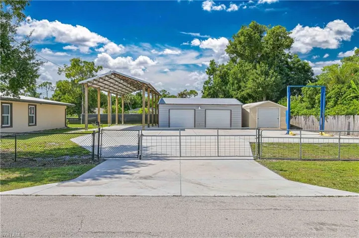 427 Stockton St, North Fort Myers, Florida 33903