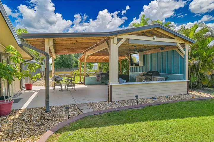 427 Stockton St, North Fort Myers, Florida 33903