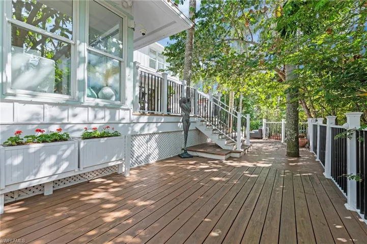 Oversized Decking