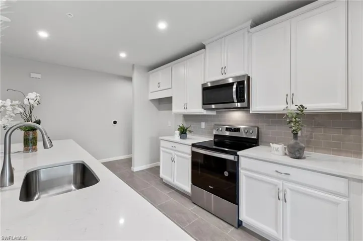 4676 Arboretum Cir 102, Other, Florida 34114