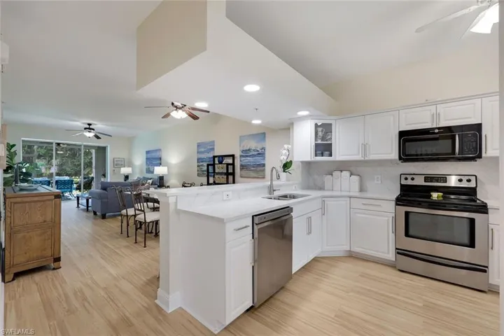 2350 Hidden Lake Ct 8511, Naples, Florida 34112