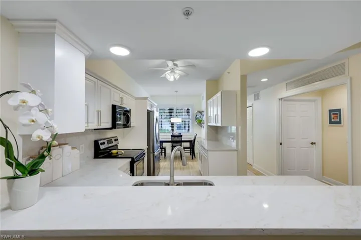 2350 Hidden Lake Ct 8511, Naples, Florida 34112
