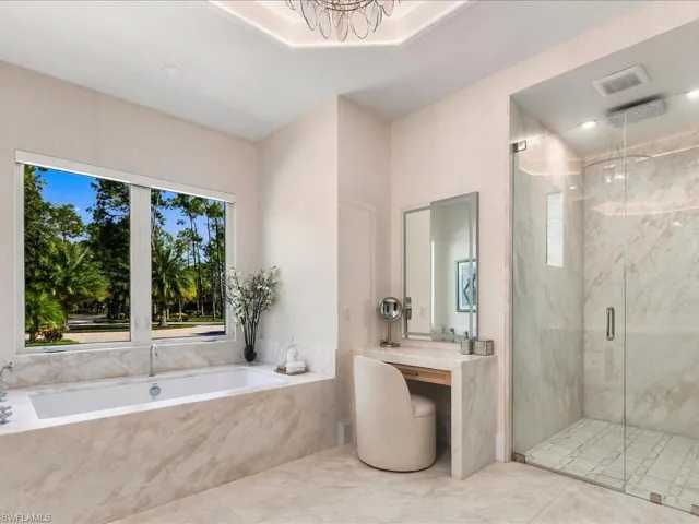 6190 Bur Oaks Ln, Naples, Florida 34119
