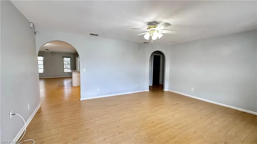 302 SE 1st  PL, Cape Coral, FL 33990