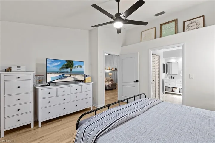 8330 Ibis Cove Cir B242, Naples, Florida 34119