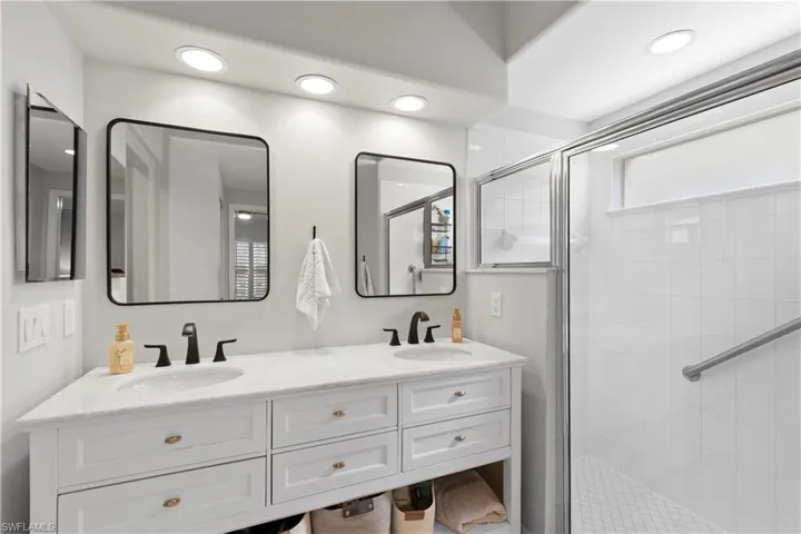 8330 Ibis Cove Cir B242, Naples, Florida 34119