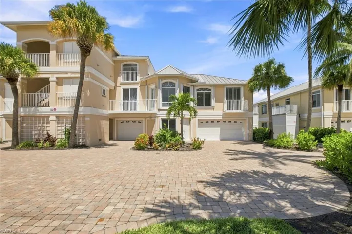 271 Lenell Rd 4, Fort Myers Beach, Florida 33931