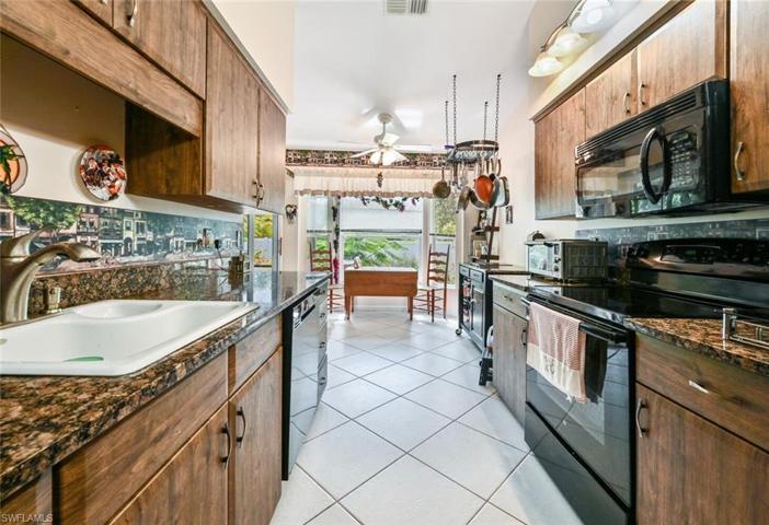 945 Charlemagne BLVD, NAPLES FL 34112