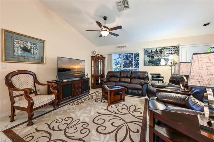 945 Charlemagne BLVD, NAPLES FL 34112