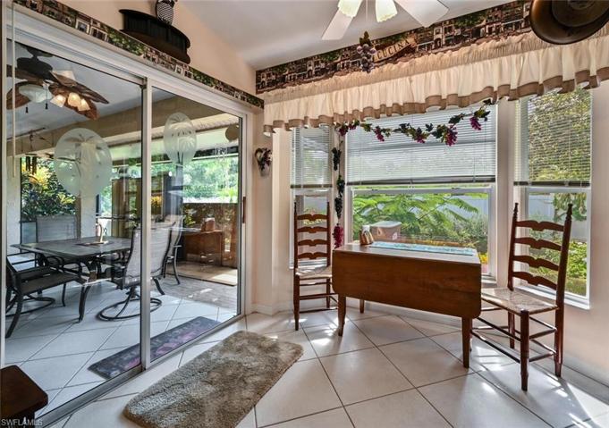 945 Charlemagne BLVD, NAPLES FL 34112