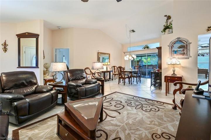 945 Charlemagne BLVD, NAPLES FL 34112