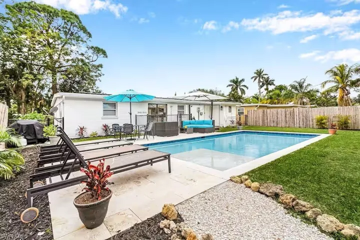 1303 Delmar Ln, Naples, Florida 34104