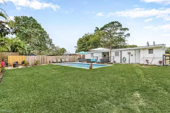 1303 Delmar Ln, Naples, Florida 34104