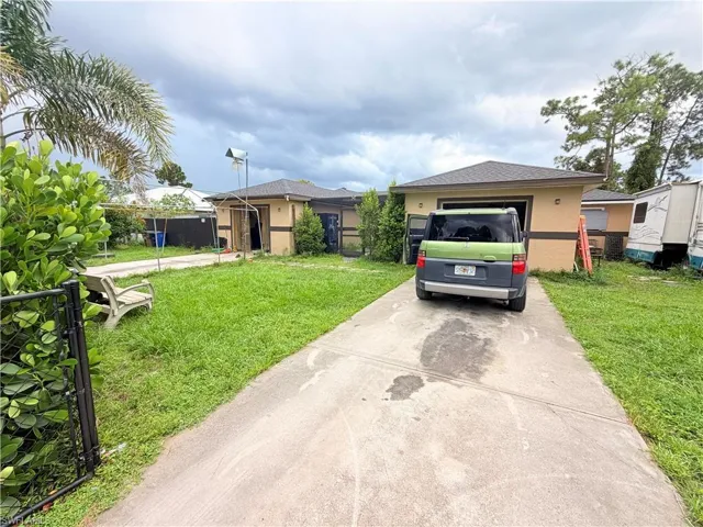 1026 Ainsworth St E, Lehigh Acres, Florida 33974
