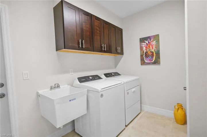 3726 Nw 42nd Pl, Cape Coral, Florida 33993