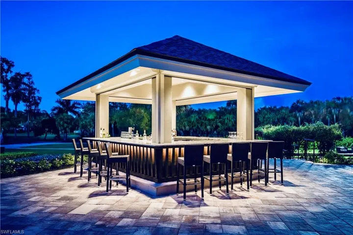 outside bar