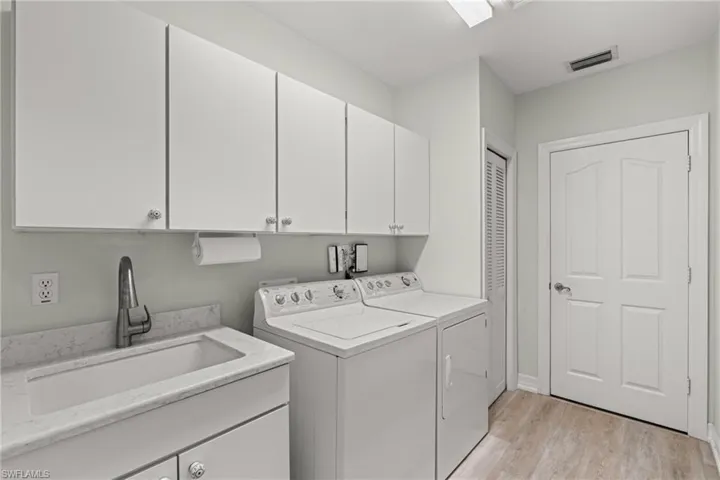 24812 Hollybrier Ln, Bonita Springs, Florida 34134