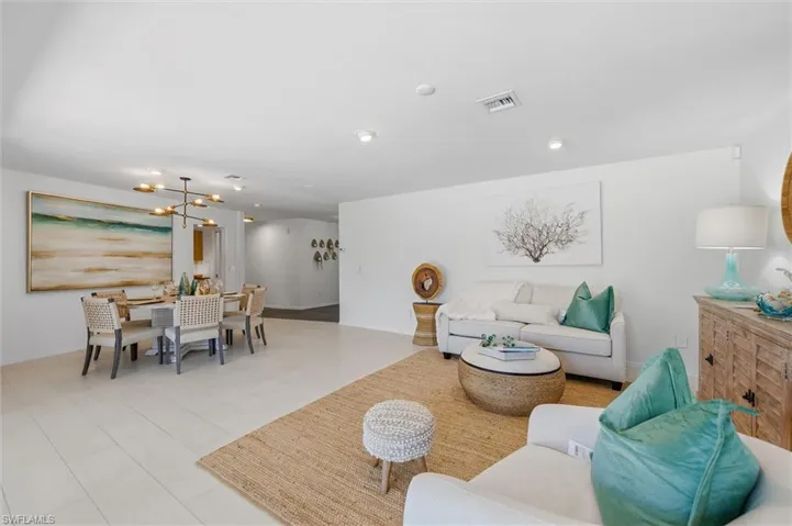 279  Mel Jen  DR, Naples, FL 34105