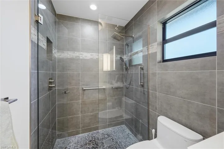 279  Mel Jen  DR, Naples, FL 34105