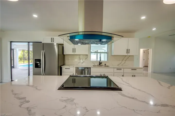 1124 Nw 1st Pl, Cape Coral, Florida 33993