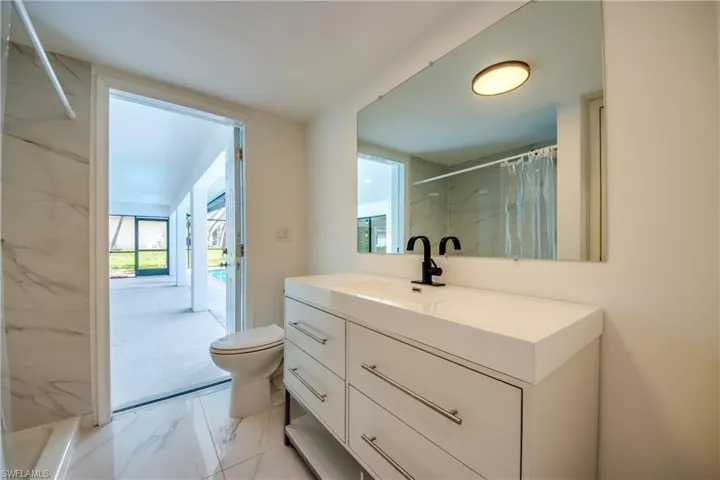 1124 Nw 1st Pl, Cape Coral, Florida 33993