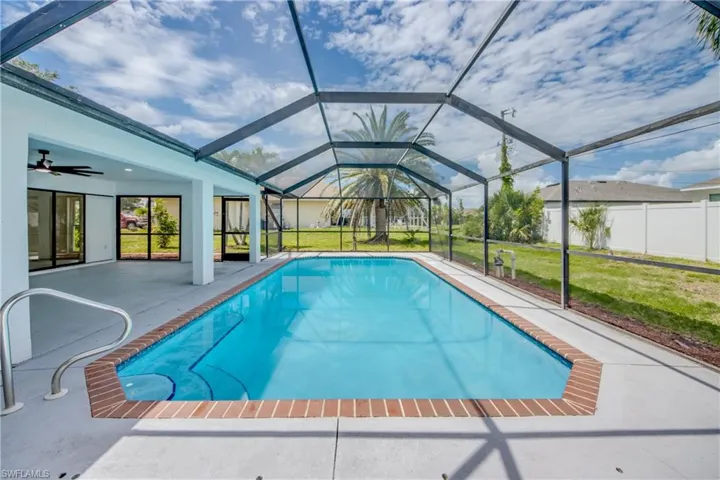 1124 Nw 1st Pl, Cape Coral, Florida 33993