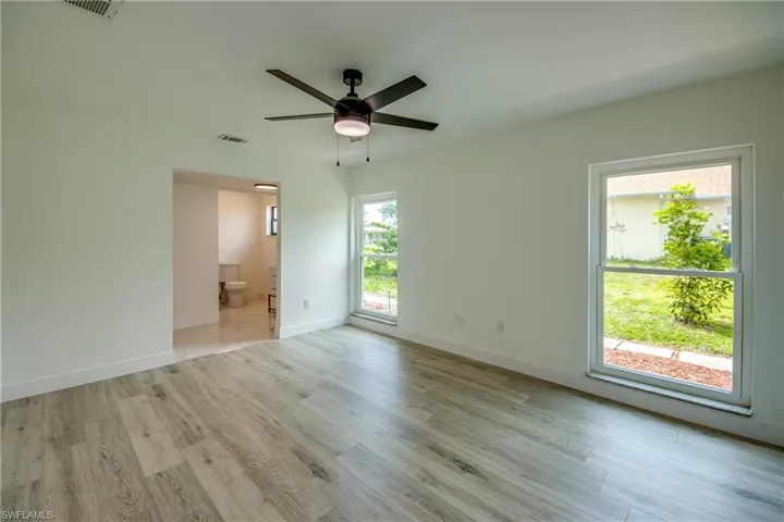 1124 Nw 1st Pl, Cape Coral, Florida 33993