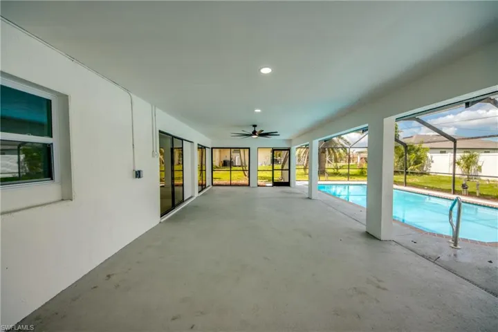1124 Nw 1st Pl, Cape Coral, Florida 33993