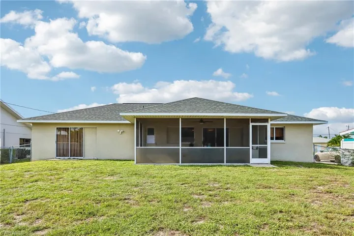 732 Tower Dr, Cape Coral, Florida 33904
