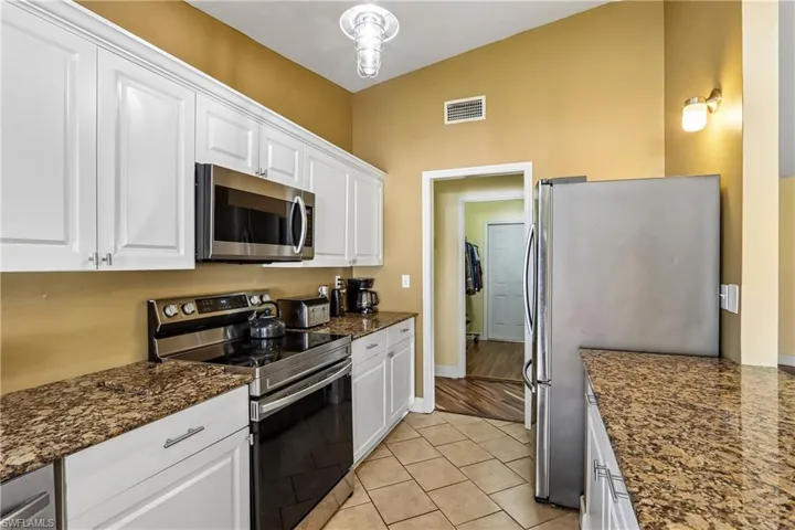 732 Tower Dr, Cape Coral, Florida 33904