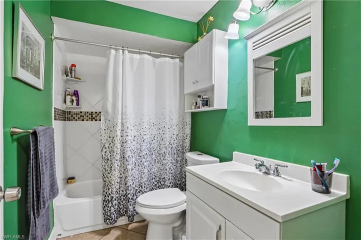 732 Tower Dr, Cape Coral, Florida 33904