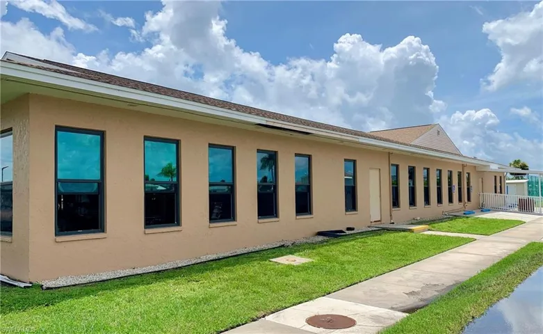 19681  Summerlin 441  RD, Fort Myers, FL 33908