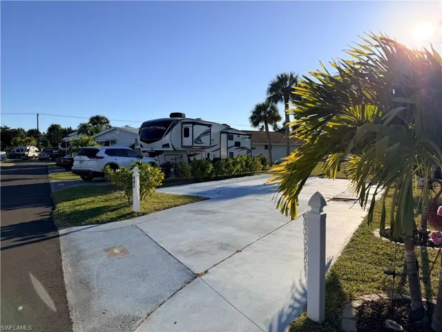 19681  Summerlin 441  RD, Fort Myers, FL 33908