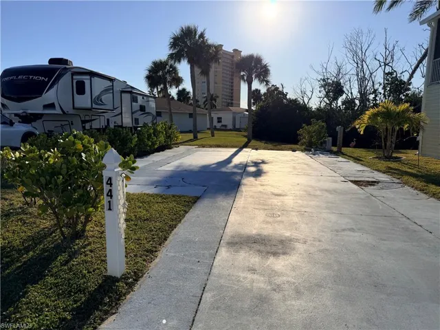 19681  Summerlin 441  RD, Fort Myers, FL 33908