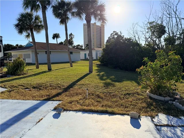 19681  Summerlin 441  RD, Fort Myers, FL 33908