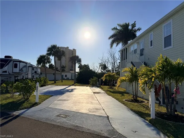 19681  Summerlin 441  RD, Fort Myers, FL 33908
