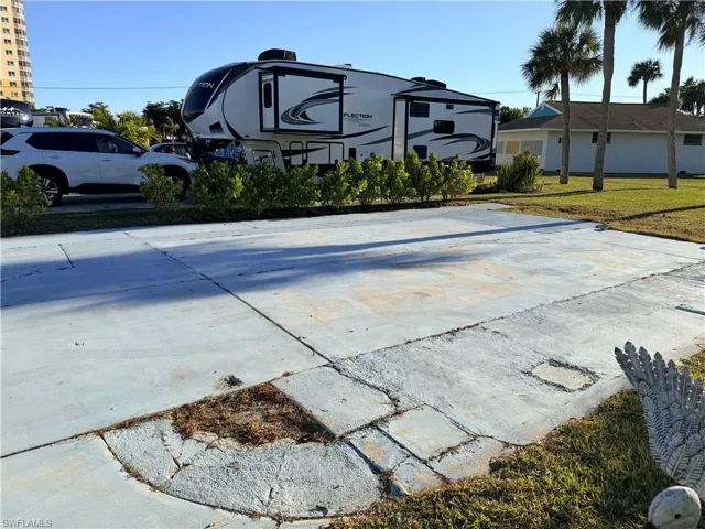 19681  Summerlin 441  RD, Fort Myers, FL 33908
