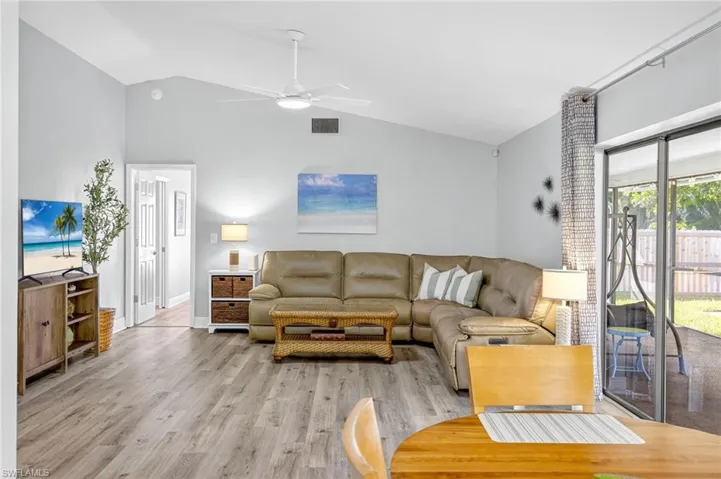 218 SW 43rd  TER, Cape Coral, FL 33914