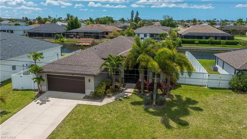 910 Sw 12th Ter, Cape Coral, Florida 33991