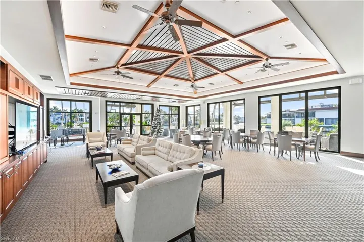 2400 Gulf Shore Blvd N 603, Naples, Florida 34103