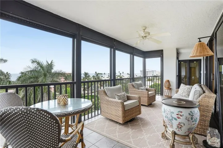 2400 Gulf Shore Blvd N 603, Naples, Florida 34103