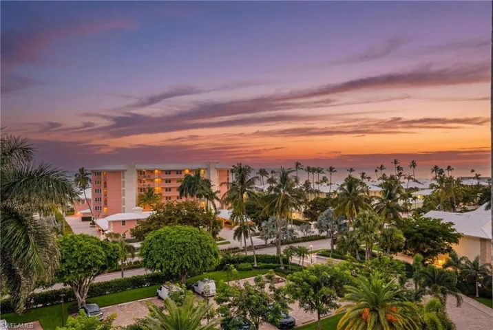 2400 Gulf Shore Blvd N 603, Naples, Florida 34103