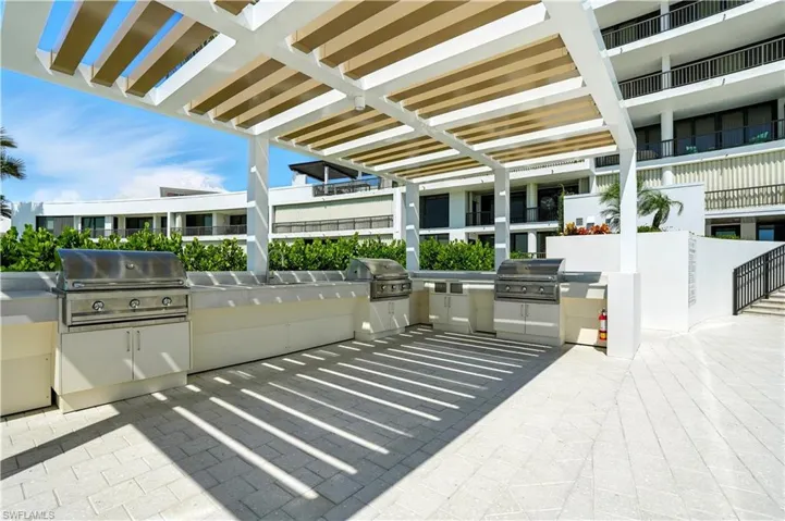 2400 Gulf Shore Blvd N 603, Naples, Florida 34103
