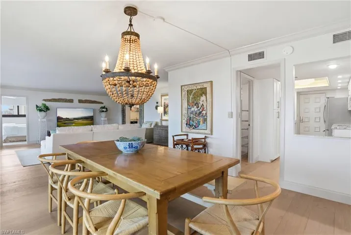 2400 Gulf Shore Blvd N 603, Naples, Florida 34103