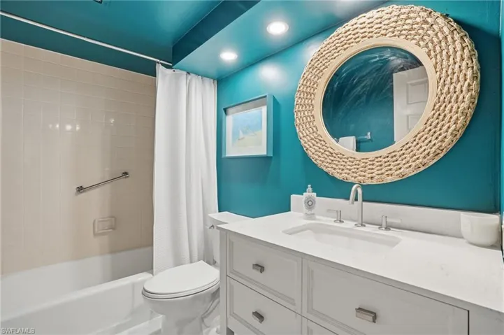2400 Gulf Shore Blvd N 603, Naples, Florida 34103