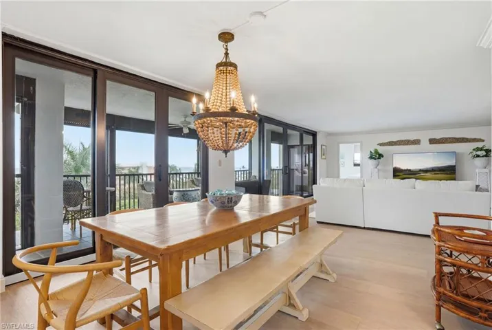 2400 Gulf Shore Blvd N 603, Naples, Florida 34103