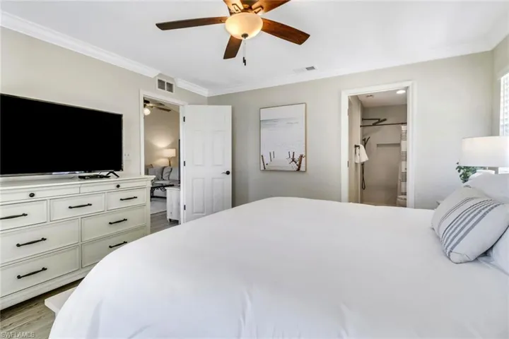 1358 Derbyshire Ct F201, Naples, Florida 34116