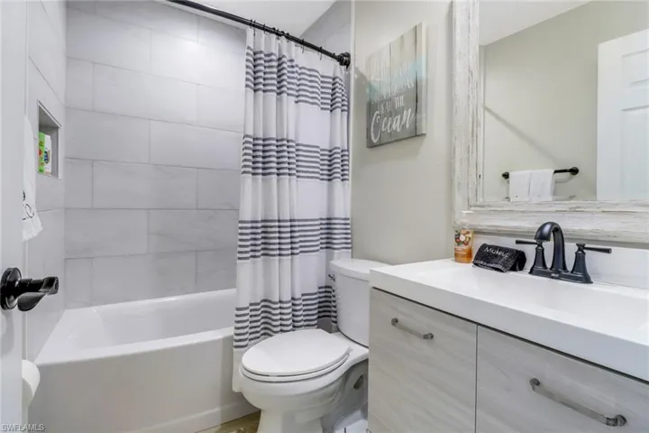 1358 Derbyshire Ct F201, Naples, Florida 34116