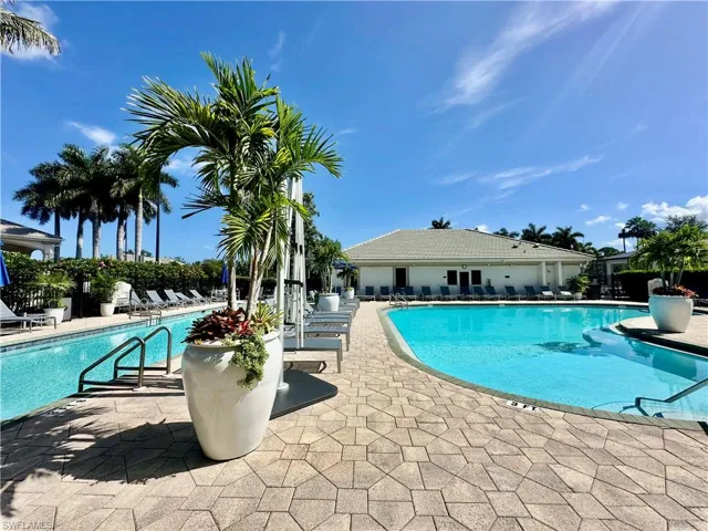 3310 Grand Cypress Dr 101, Naples, Florida 34119